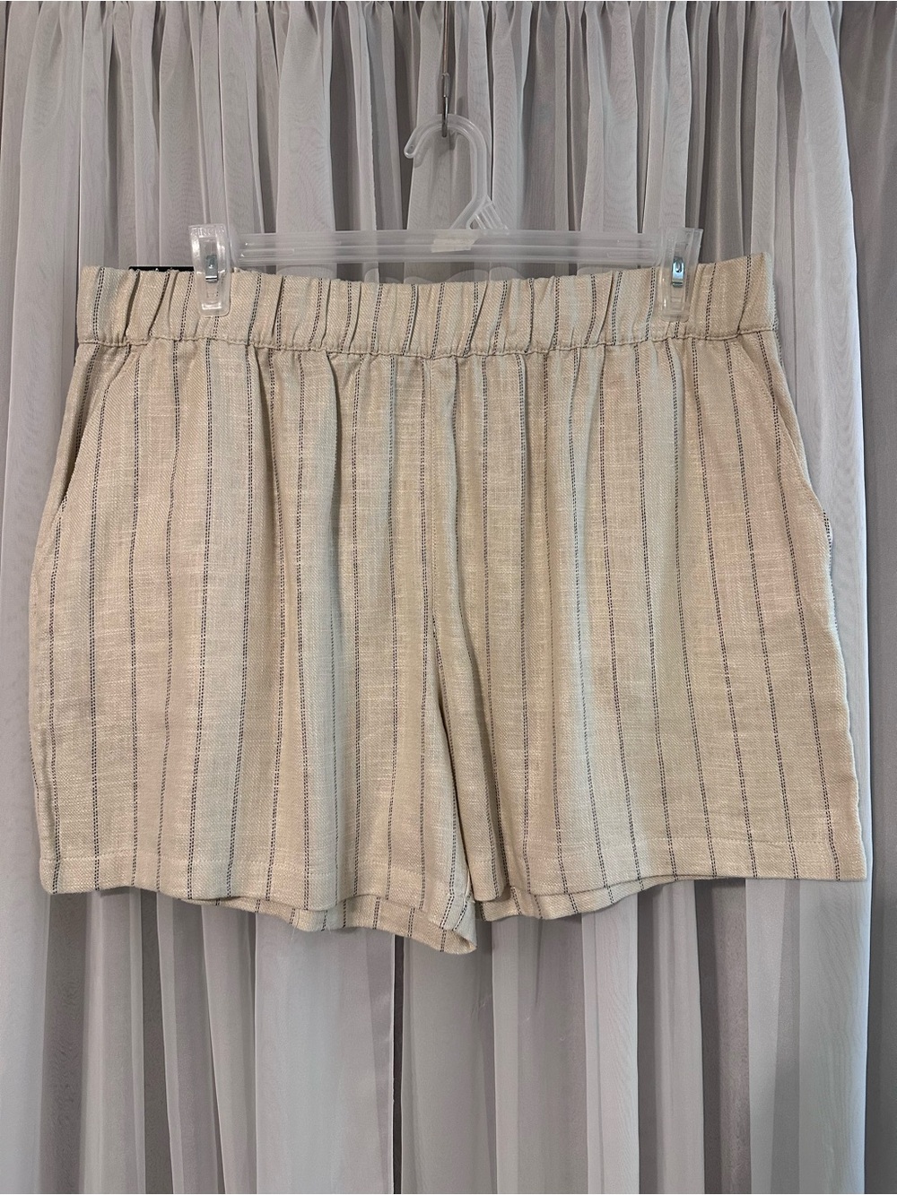 Blank NYC Beige Striped Linen Blend Elastic Waist Drawstring Adjustable Shorts